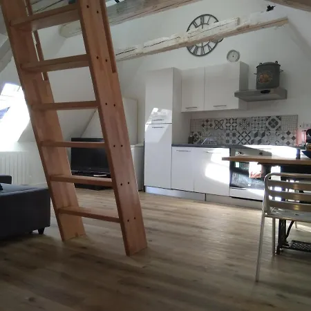 La Grange Apartment *